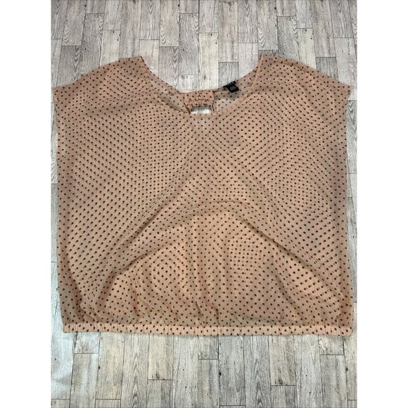 Torrid Plus Size Polka Dot Blouse size 4 - Picture 1 of 8